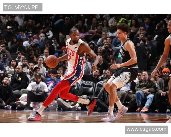 足球明星齐聚现场观战篮网精彩对决视频回顾